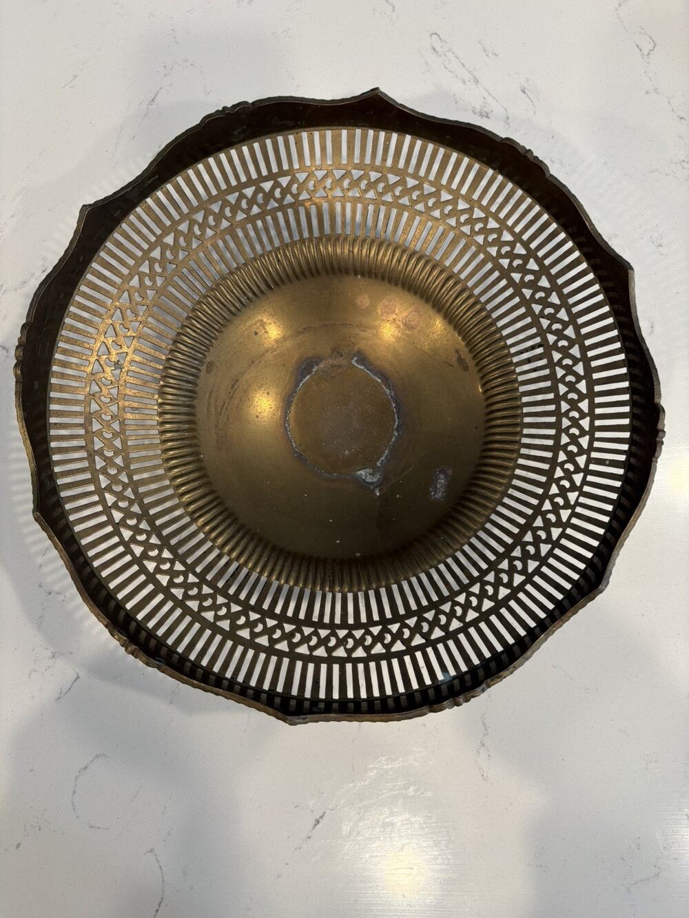 Vintage Hollywood Regency Brass Footed Centerpiece Bowl w Ornate Pierced Rim-12”
